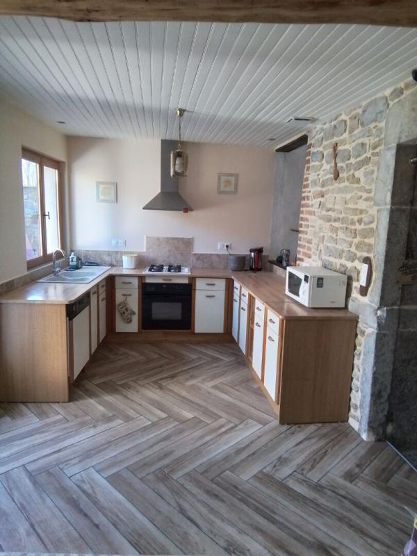 Maison en pierre - 150 m² - 8 pièces