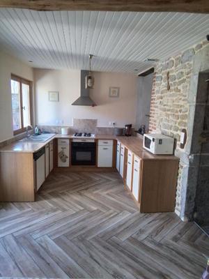 Maison en pierre - 150 m² - 8 pièces