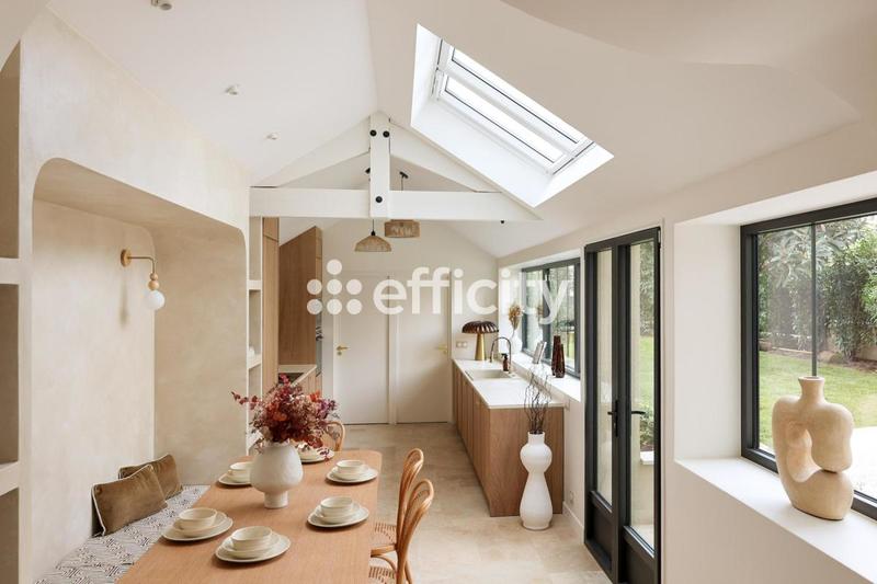 Maison - 141 m² - 5 pièces