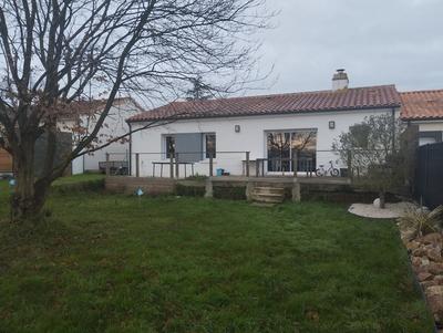 Maison - 95 m² - 4 pièces