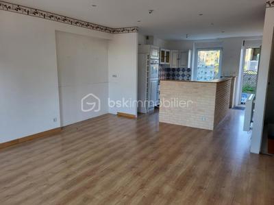 Maison de ville - 71 m² - 3 pièces