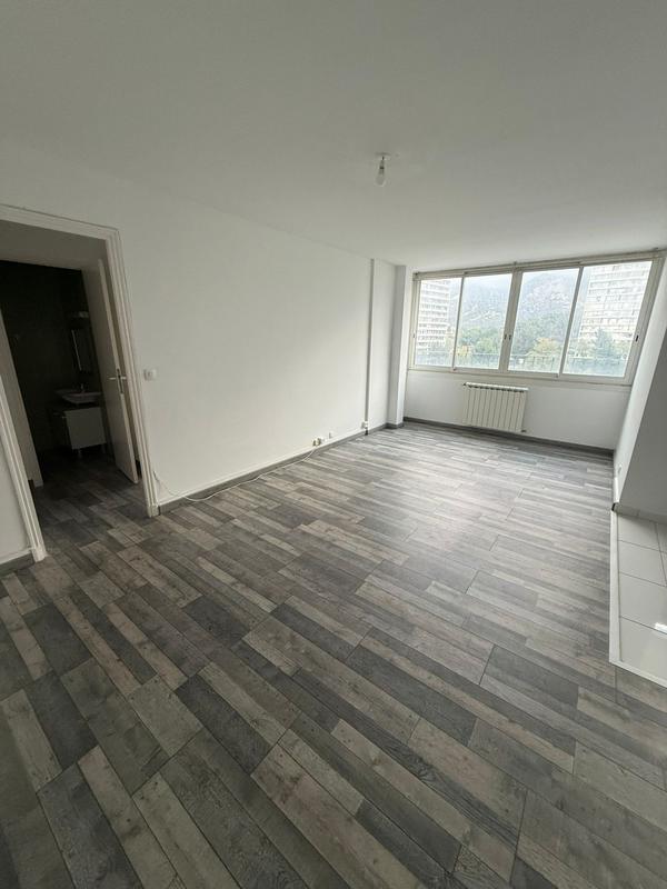 Appartement - 60 m² - 2 pièces