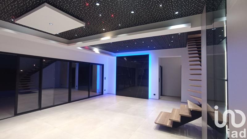 Maison - 182 m² - 5 pièces