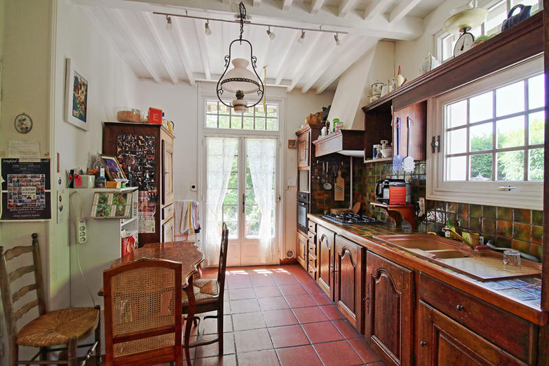 Demeure - 194 m² - 7 pièces