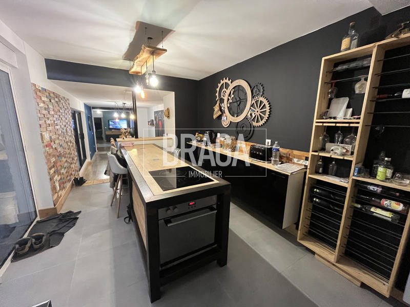 Maison - 175 m² - 6 pièces