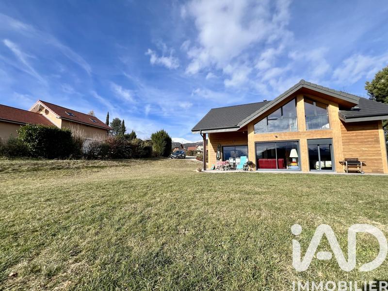 Châlet - 144 m² - 5 pièces