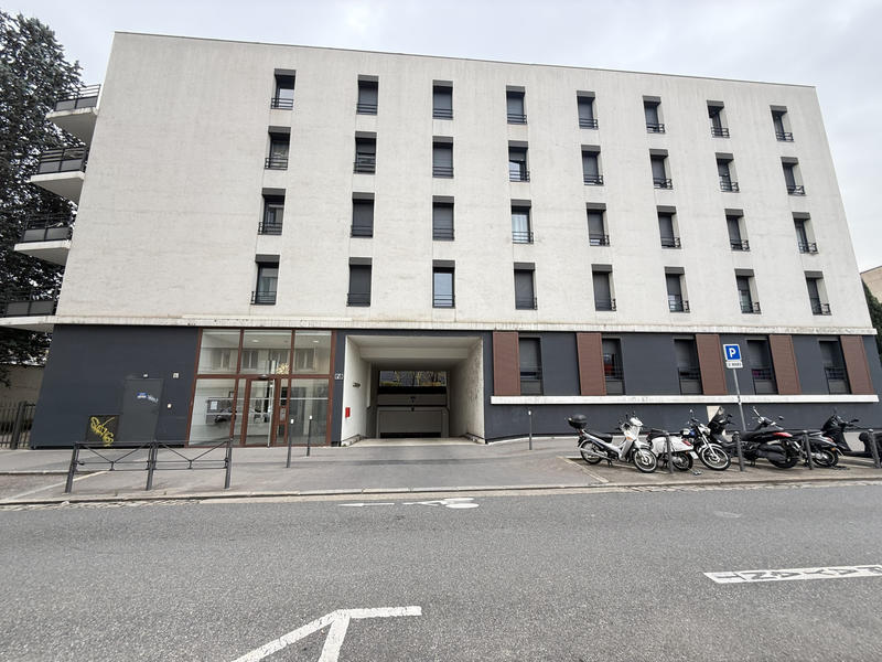 Parking / Garage - 14 m²