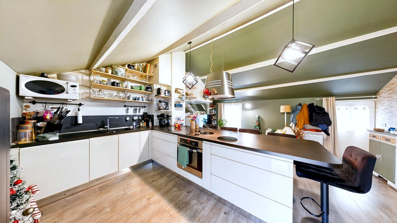 Maison - 127 m² - 7 pièces