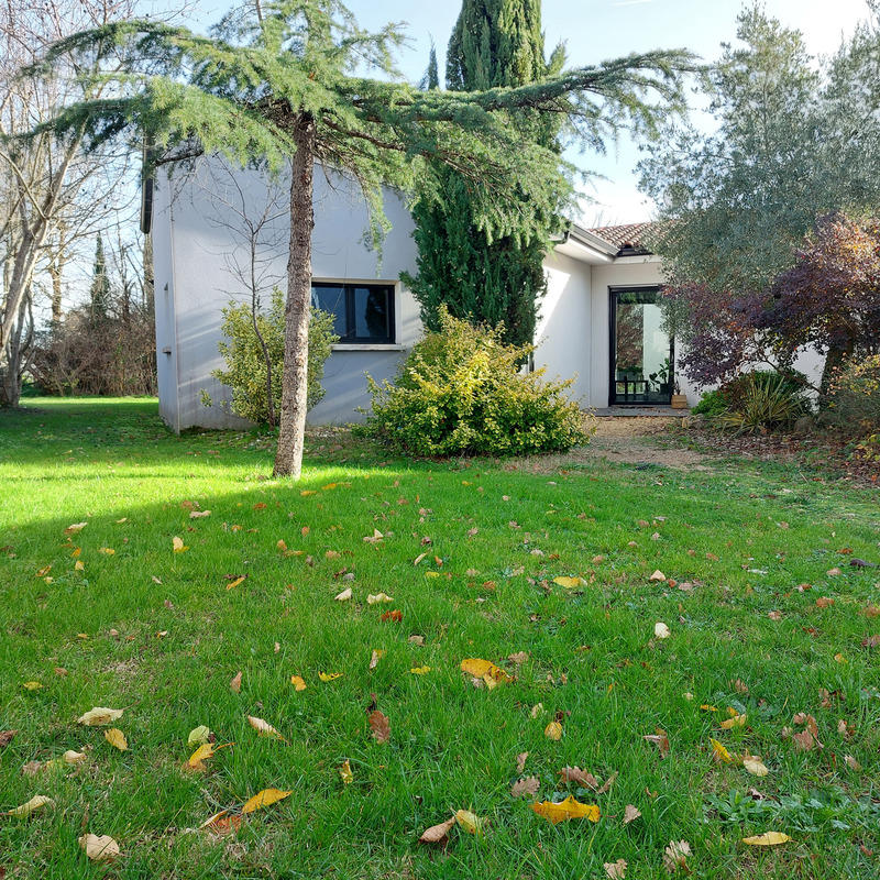 Maison - 216 m² - 7 pièces