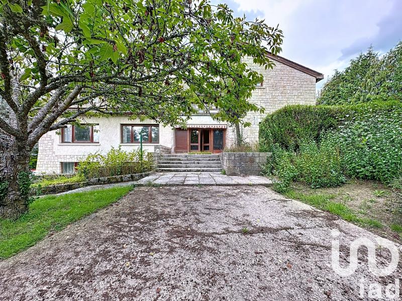 Maison - 272 m² - 11 pièces