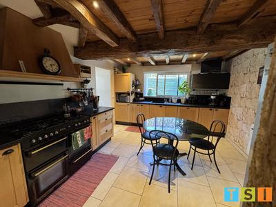 Maison - 135 m² - 6 pièces