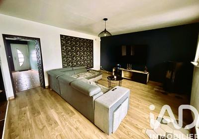 Maison - 136 m² - 6 pièces