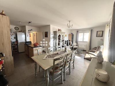 Appartement - 84 m² - 4 pièces