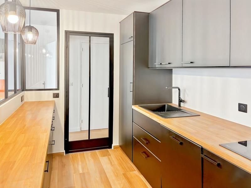 Appartement - 77 m² - 3 pièces