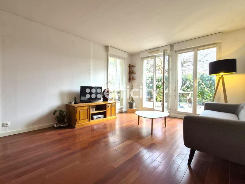 Appartement - 64 m² - 4 pièces