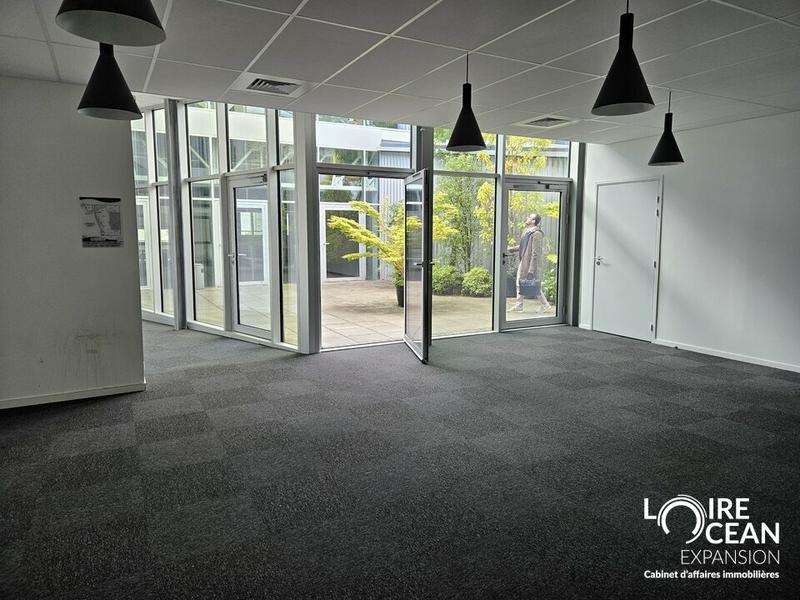Bureau - 480 m²