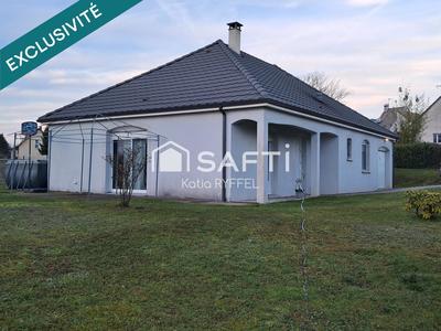 Maison - 95 m² - 5 pièces