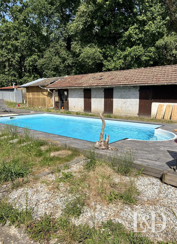 Maison ancienne - 336 m² - 11 pièces