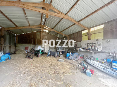 Maison - 12 840 m² - 2 pièces