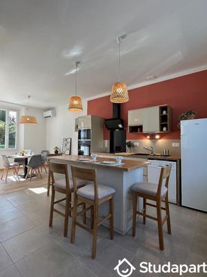 Chambre - 11 m² - 1 pièce