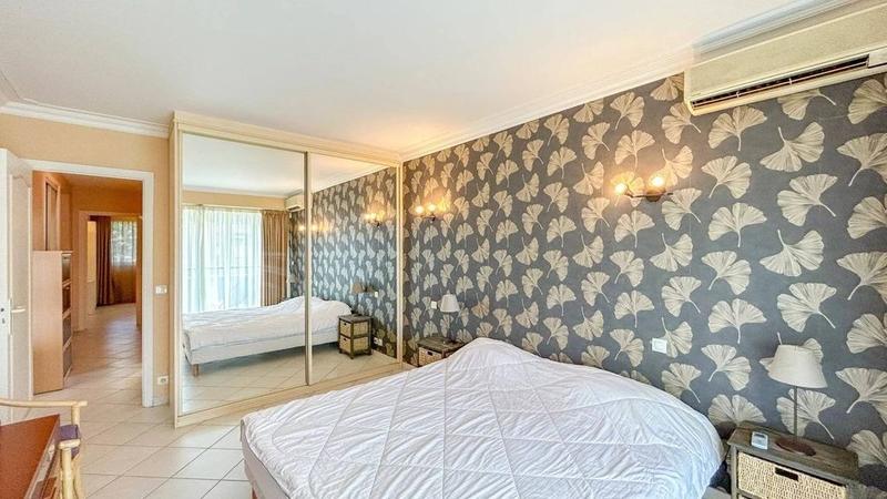 Appartement - 141 m² - 5 pièces