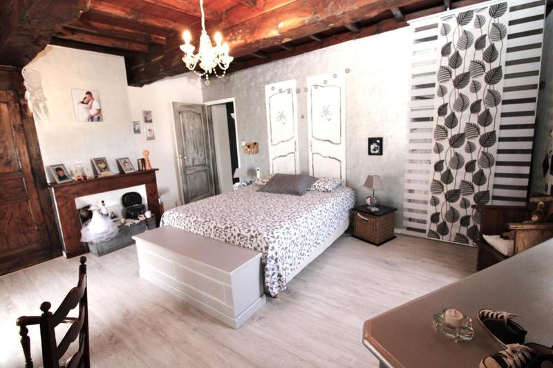 Propriété - 1 m² - 11 pièces