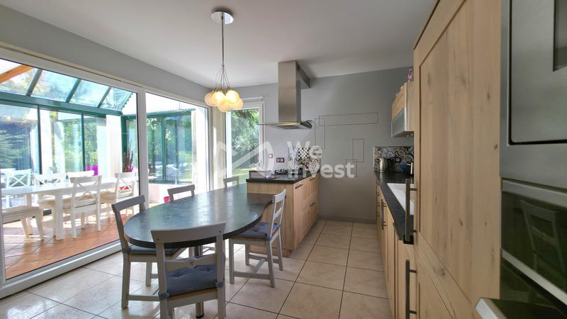 Maison - 180 m² - 7 pièces