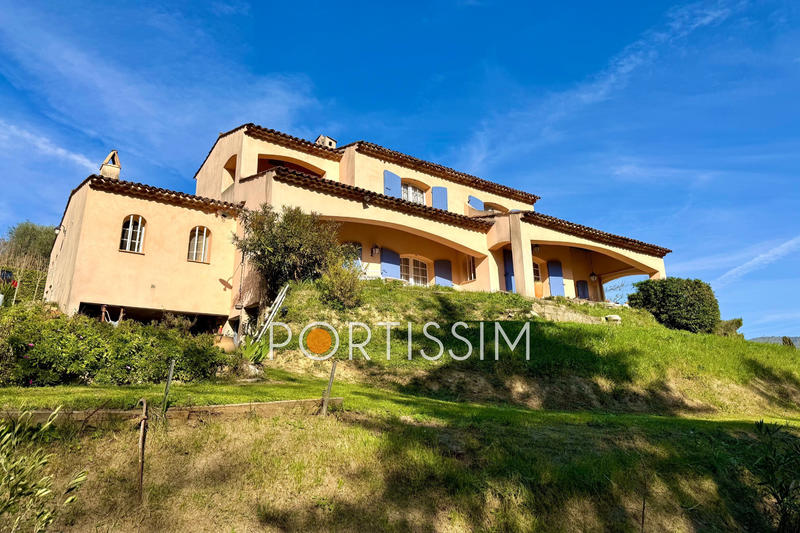 Villa - 150 m² - 4 pièces