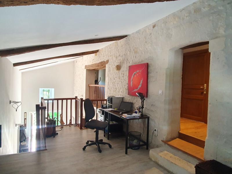Maison - 210 m² - 7 pièces