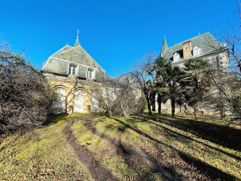 Maison de maîtres - 277 m² - 22 pièces