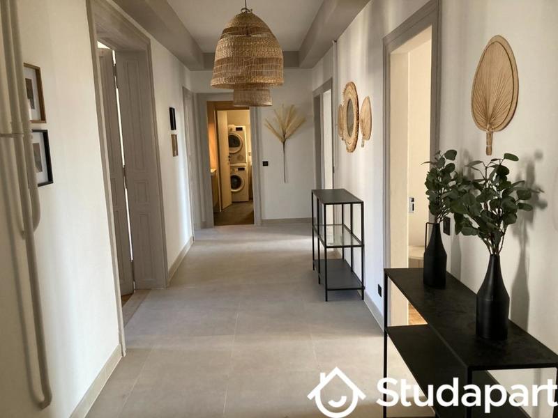 Chambre - 14 m² - 1 pièce