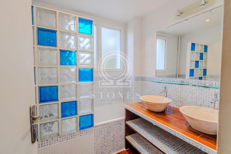 Appartement - 92 m² - 4 pièces