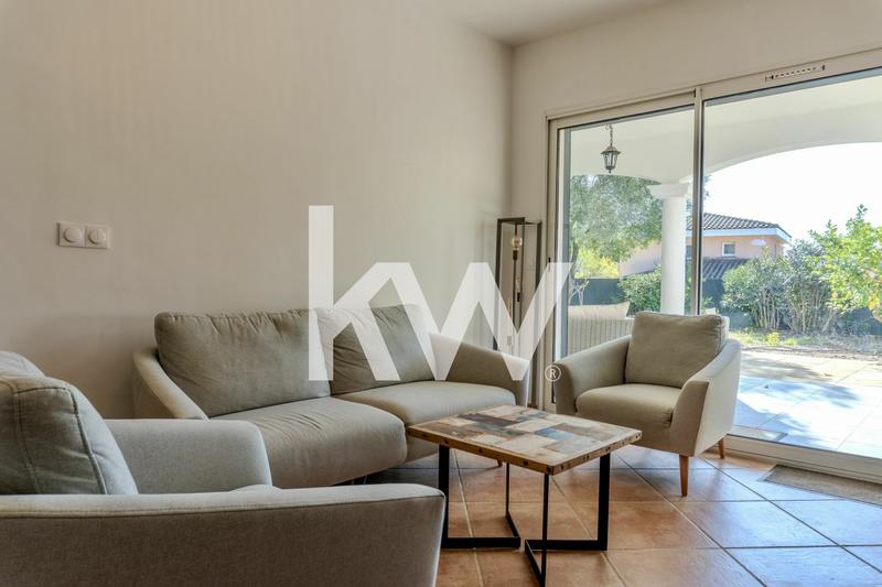 Villa - 180 m² - 8 pièces