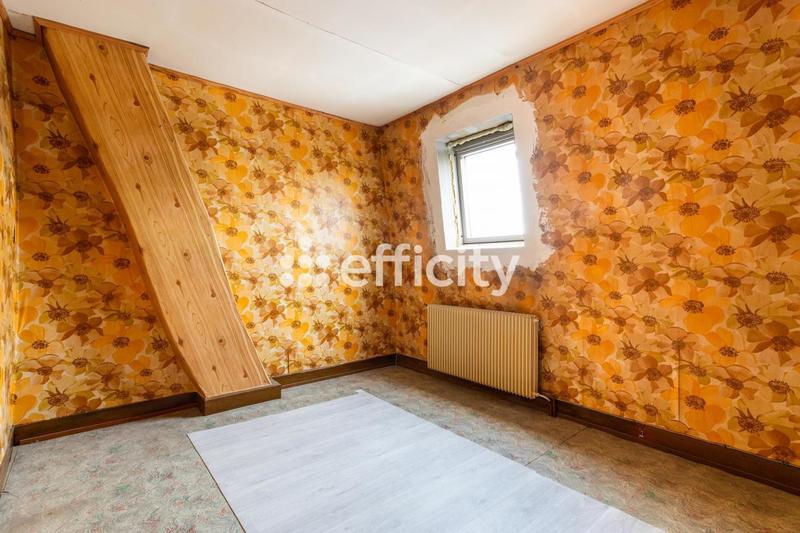 Maison - 95 m² - 5 pièces