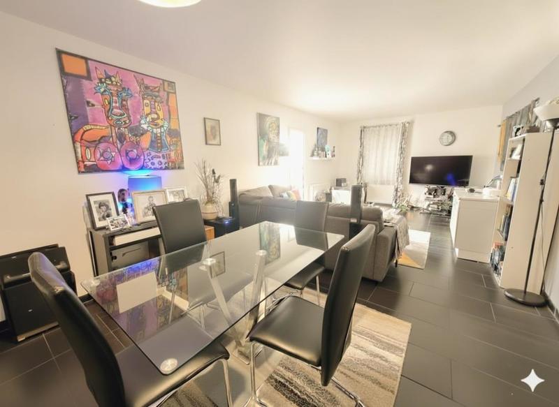 Maison - 95 m² - 4 pièces