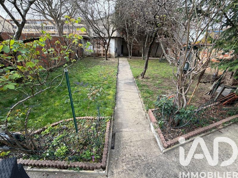 Maison - 95 m² - 5 pièces