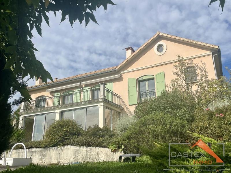 Maison - 138 m² - 4 pièces