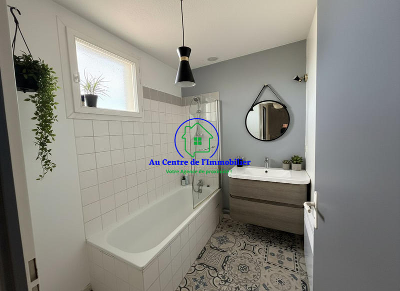 Villa - 80 m² - 4 pièces