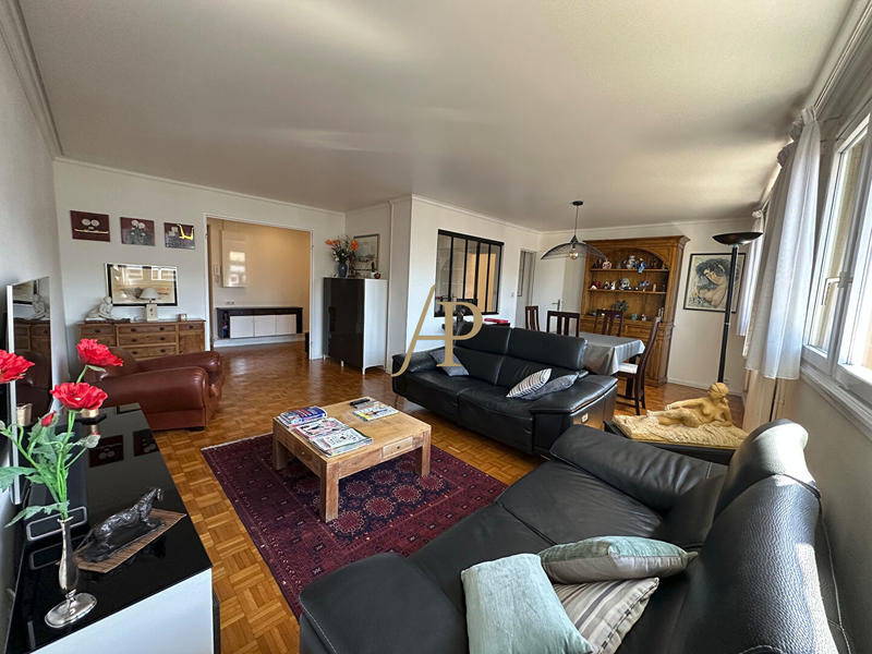 Appartement - 89 m² - 4 pièces