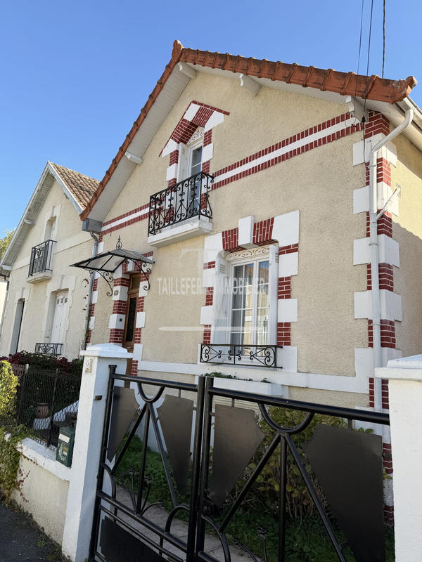 Maison traditionnelle - 94 m² - 3 pièces