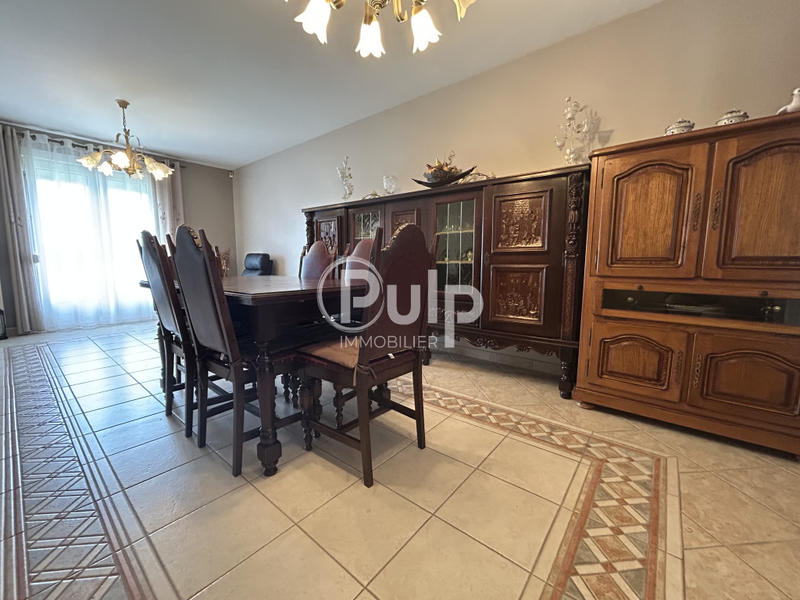 Maison - 140 m² - 6 pièces