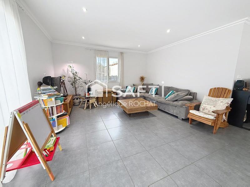 Maison - 96 m² - 4 pièces