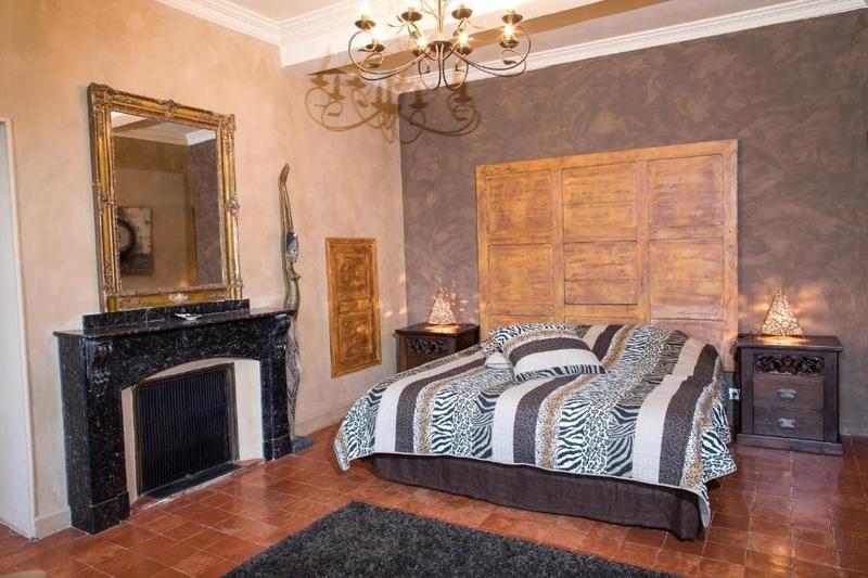 Maison - 480 m² - 12 pièces