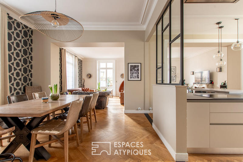 Maison - 245 m² - 13 pièces