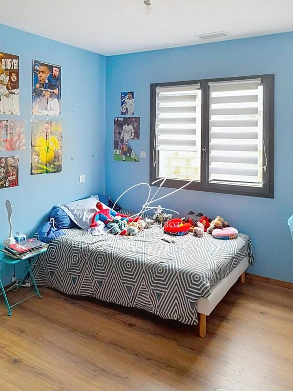 Maison - 111 m² - 5 pièces