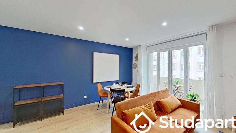 Chambre - 12 m² - 1 pièce