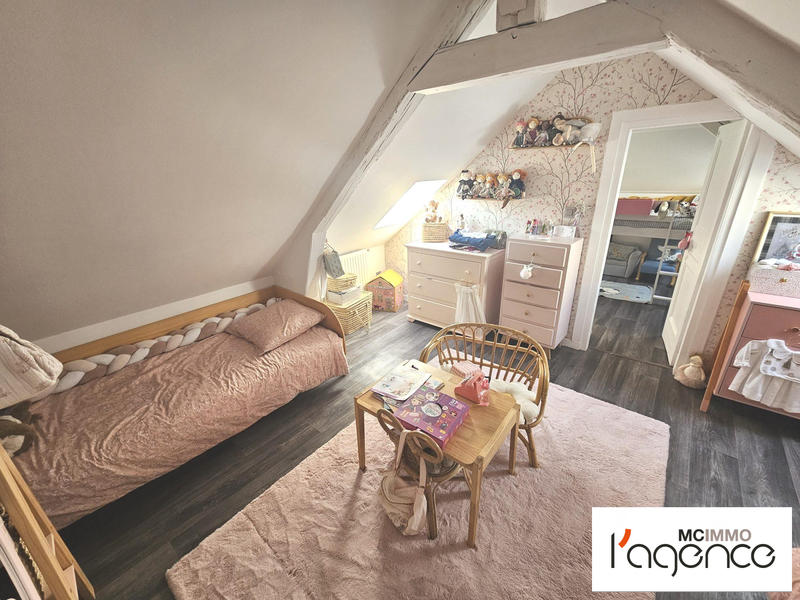 Maison - 180 m² - 7 pièces