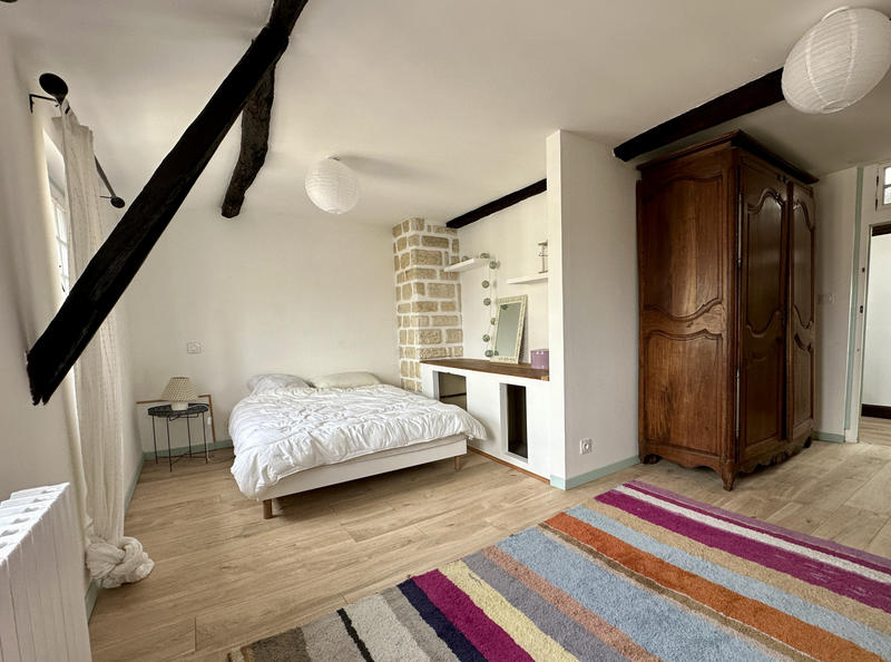 Maison - 223 m² - 9 pièces