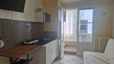 Studio - 18 m² - 1 pièce