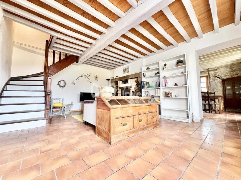 Maison - 262 m² - 14 pièces